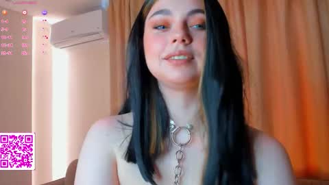 Snapshot of evablimey chatting on September 12, 5:30 am Eva online show from September 12, 5:30 am