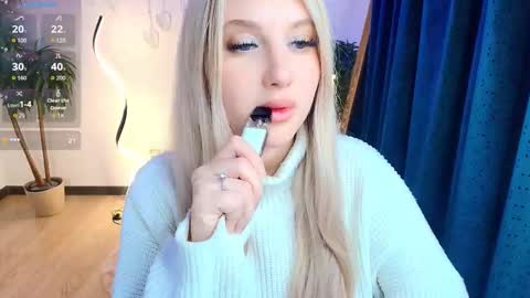 Eva  online show from February 5, 2:25 am