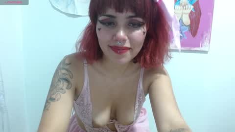 evamaria_0 online show from December 23, 11:39 pm