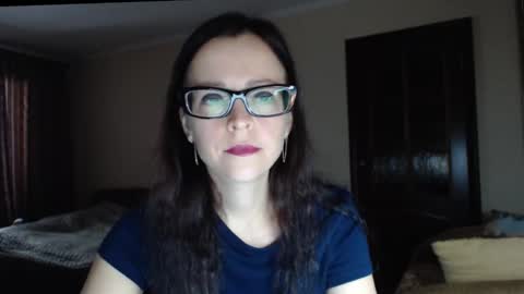 Snapshot of evangeline06 chatting on October 13, 8:50 am YourMistress online show from October 13, 8:50 am