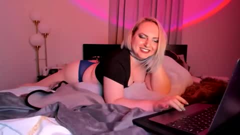 Evan Harlowe online show from December 1, 5:55 am