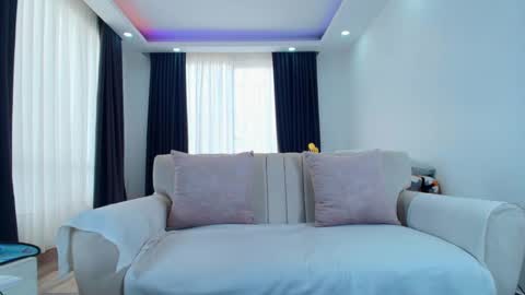  EVA LUNA online show from September 16, 8:06 pm