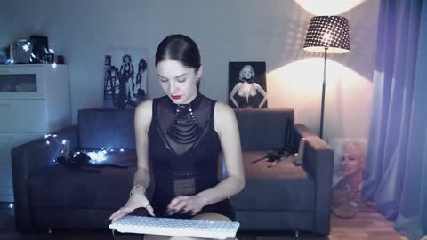 Snapshot of evatequila chatting on December 6, 11:33 am Eva online show from December 6, 11:33 am