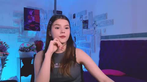 Snapshot of evathopson chatting on February 28, 11:58 am Eva  next stream -  - 1600 UTC2000  online show from February 28, 11:58 am