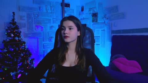 Snapshot of evathopson chatting on December 26, 12:05 pm Eva  next stream -  - 1600 UTC2000  online show from December 26, 12:05 pm