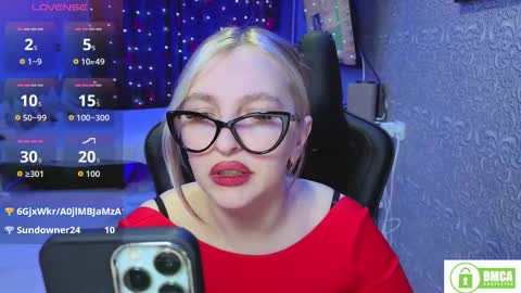 evavibe online show from January 14, 6:57 pm