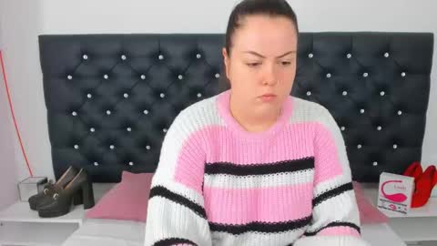 Snapshot of evawetdream chatting on January 21, 5:27 am Eva online show from January 21, 5:27 am