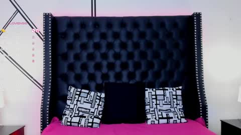 Snapshot of evelin_diaz_ chatting on January 23, 12:09 pm Evelin online show from January 23, 12:09 pm