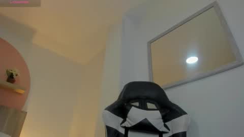 BELLA online show from November 28, 12:08 pm