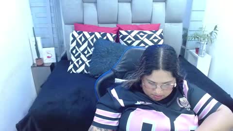 evelin zaens online show from March 27, 8:26 am