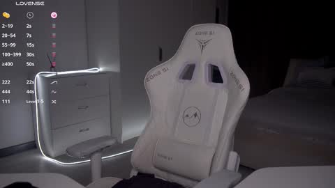 Evelina online show from November 24, 3:47 pm