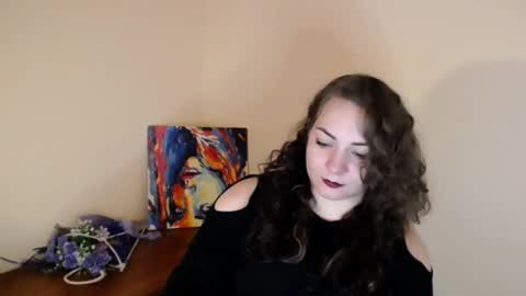 Snapshot of evelineli chatting on March 3, 7:26 am Lydia online show from March 3, 7:26 am