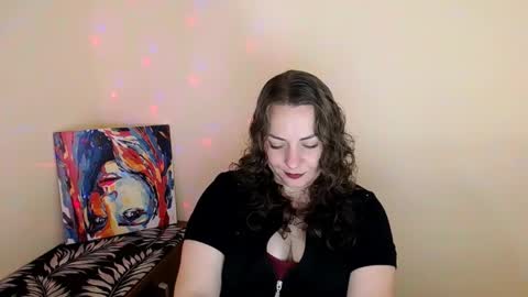 Snapshot of evelineli chatting on October 7, 9:52 pm Lydia online show from October 7, 9:52 pm