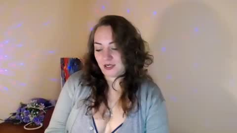 Snapshot of evelineli chatting on February 22, 2:38 pm Lydia online show from February 22, 2:38 pm