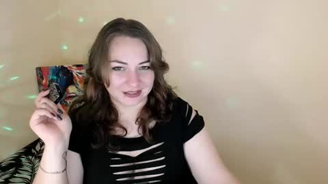 Snapshot of evelineli chatting on October 17, 10:46 pm Lydia online show from October 17, 10:46 pm