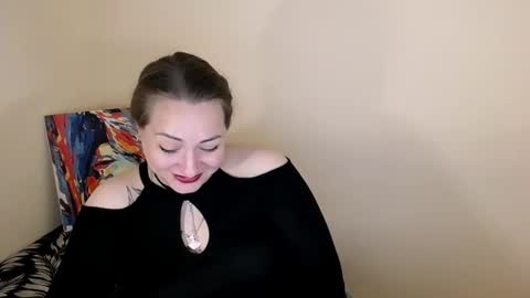 Snapshot of evelineli chatting on September 25, 9:34 pm Lydia online show from September 25, 9:34 pm