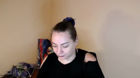 Snapshot of evelineli chatting on March 12, 12:57 pm Lydia online show from March 12, 12:57 pm