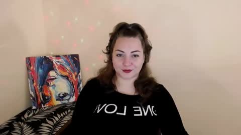 Snapshot of evelineli chatting on October 15, 7:44 am Lydia online show from October 15, 7:44 am