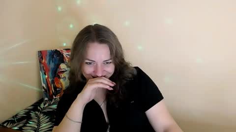 Snapshot of evelineli chatting on September 10, 10:43 pm Lydia online show from September 10, 10:43 pm