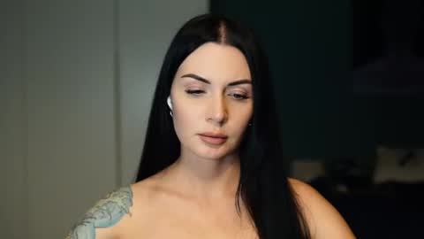 Snapshot of evelingoddess chatting on October 4, 7:07 pm your Love online show from October 4, 7:07 pm