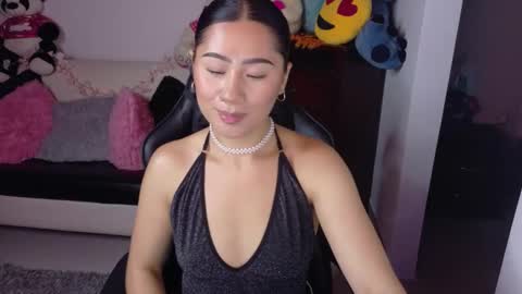 Evelyn online show from October 10, 2:22 pm