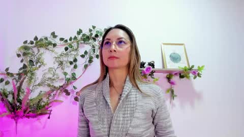 evelyn_miller___ online show from March 22, 3:23 am