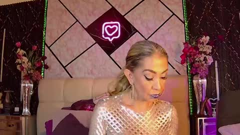 EvelynaGrey online show from May 29, 9:29 am