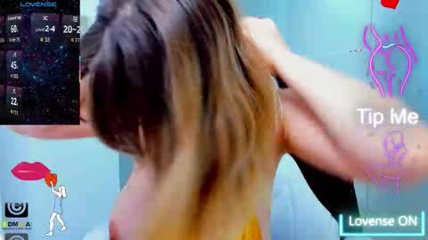 evelyne_rose online show from November 3, 6:17 am