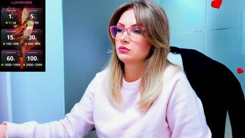 evelyne_rose online show from January 13, 6:16 am
