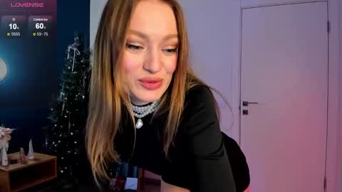 Evelyn online show from December 22, 3:42 am