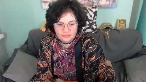 Everly online show from September 19, 6:07 pm