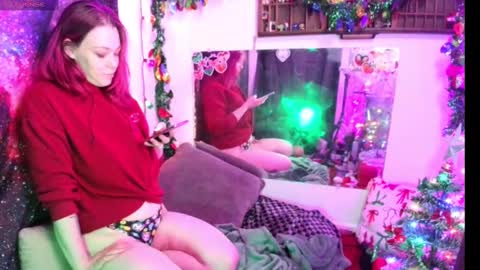 Snapshot of everlyester chatting on December 13, 8:32 am Evie online show from December 13, 8:32 am