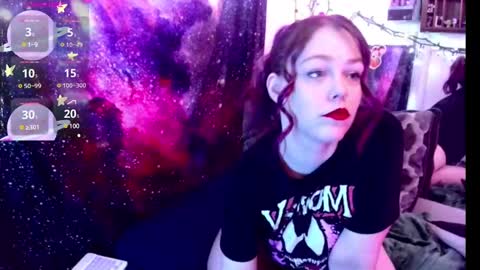 Snapshot of everlyester chatting on February 2, 7:41 am Evie online show from February 2, 7:41 am