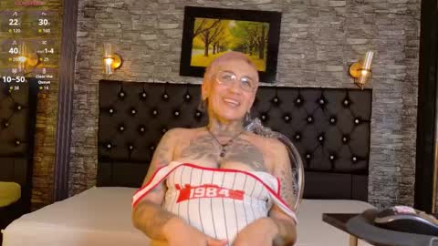 everlyn_sexx online show from February 27, 9:47 pm