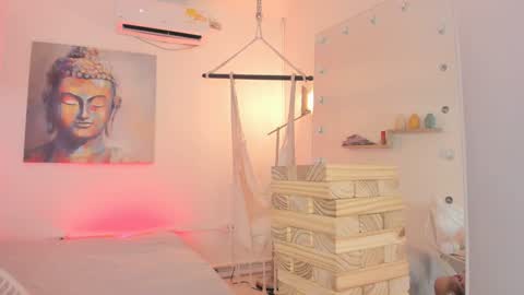 Sophia online show from December 14, 7:57 pm