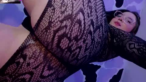 Snapshot of evie99_ chatting on October 16, 3:36 pm Evie99  online show from October 16, 3:36 pm