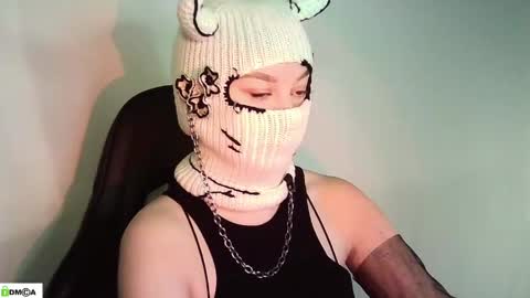 Renesme White Im here from Monday to Friday online show from April 27, 4:31 am