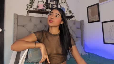 Ivi Alejandra  online show from October 31, 2:54 pm