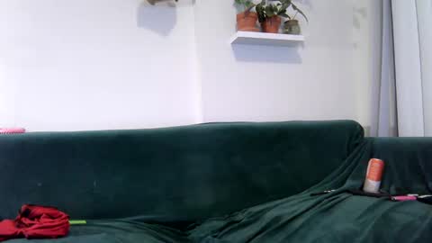Snapshot of evillers1 chatting on March 4, 11:32 pm Badblondebunny online show from March 4, 11:32 pm