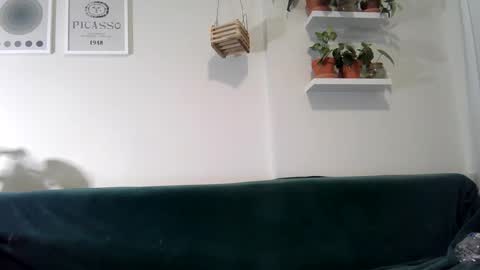 Snapshot of evillers1 chatting on March 6, 12:10 am Badblondebunny online show from March 6, 12:10 am