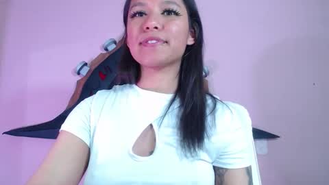 Im Evy online show from October 23, 3:51 pm