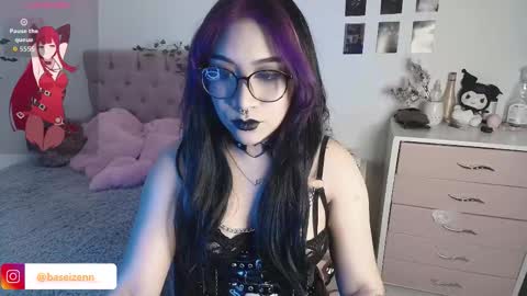 Snapshot of exodiakinky chatting on September 12, 5:19 am Goddess Exodia please help me reach 100 thumbs up online show from September 12, 5:19 am