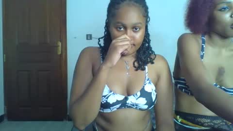 exotic_cutiee online show from April 29, 5:40 pm