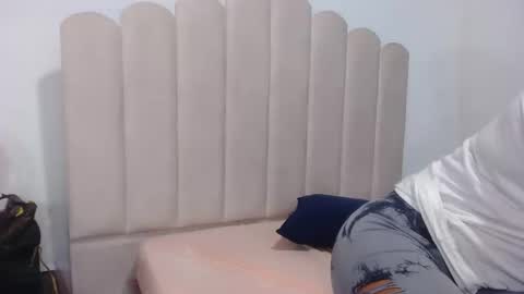 eymytastty online show from November 13, 8:41 pm