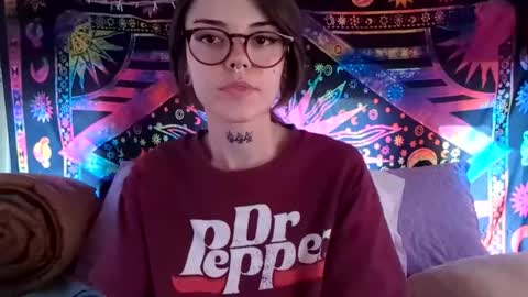 Faerie 3 online show from April 10, 10:38 pm