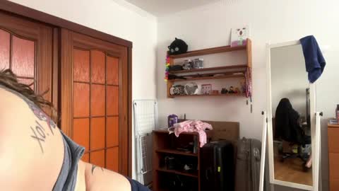 Loly online show from May 16, 10:36 am