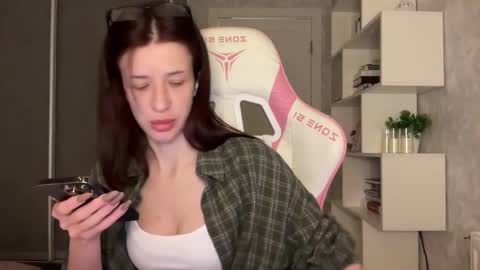 Bloom  online show from February 16, 6:08 pm