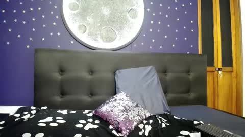 Marie online show from October 26, 5:25 am