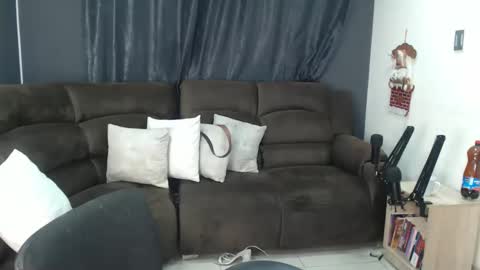 fairylatin online show from December 16, 9:37 am