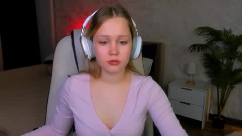 Lane   online show from February 3, 6:11 am